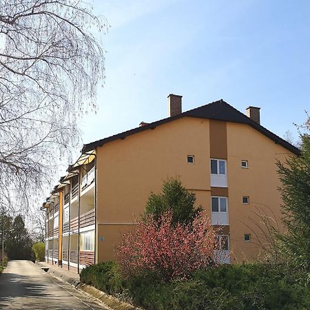 To Apartman Gunarasfuerdo Dombóvár Εξωτερικό φωτογραφία