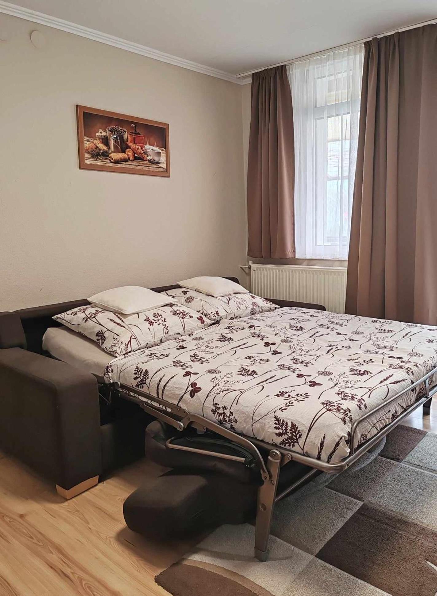 To Apartman Gunarasfuerdo Dombóvár Εξωτερικό φωτογραφία