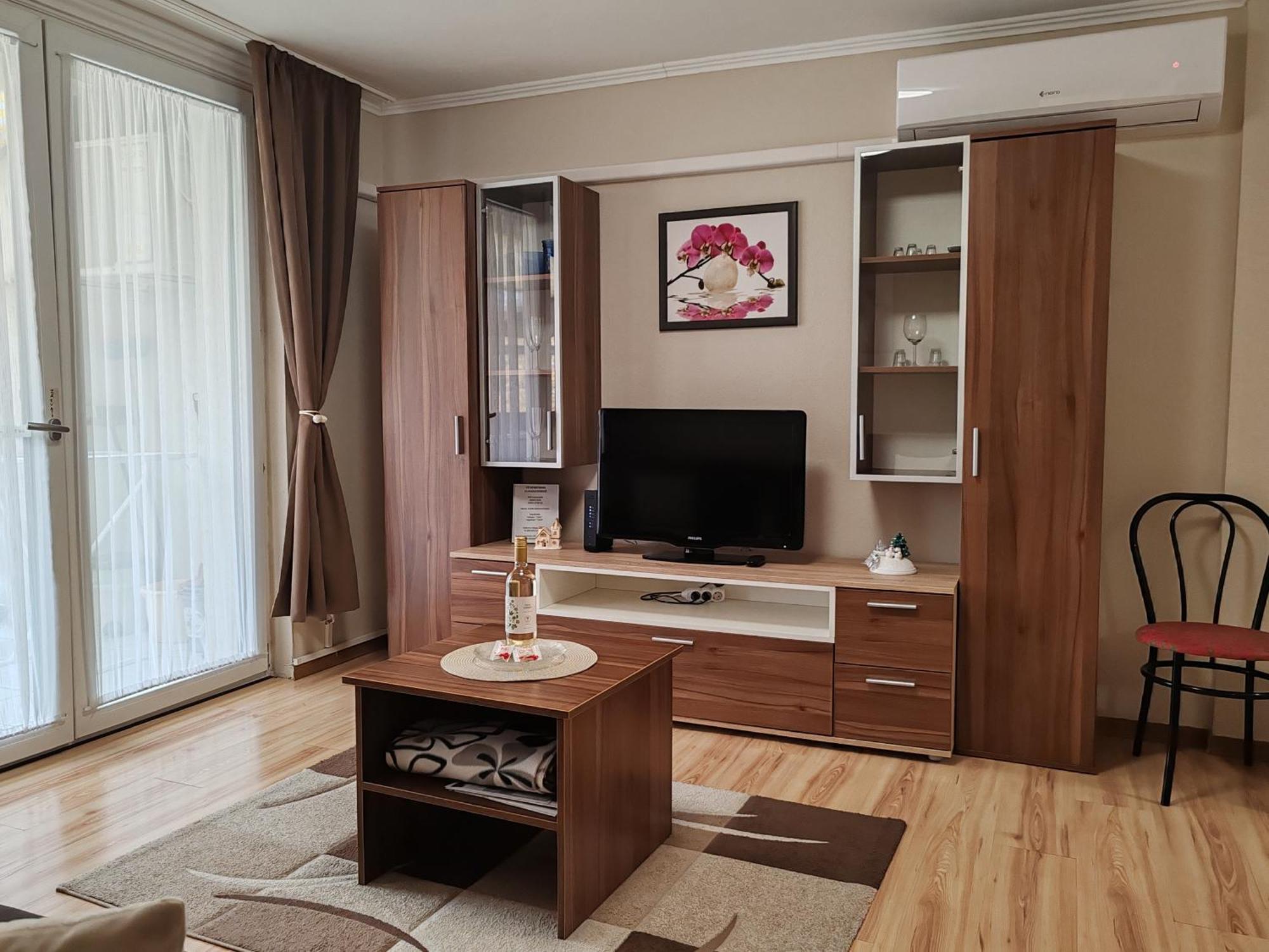To Apartman Gunarasfuerdo Dombóvár Εξωτερικό φωτογραφία