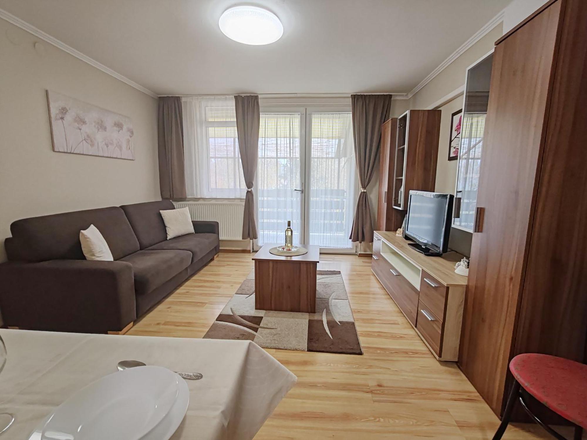 To Apartman Gunarasfuerdo Dombóvár Εξωτερικό φωτογραφία