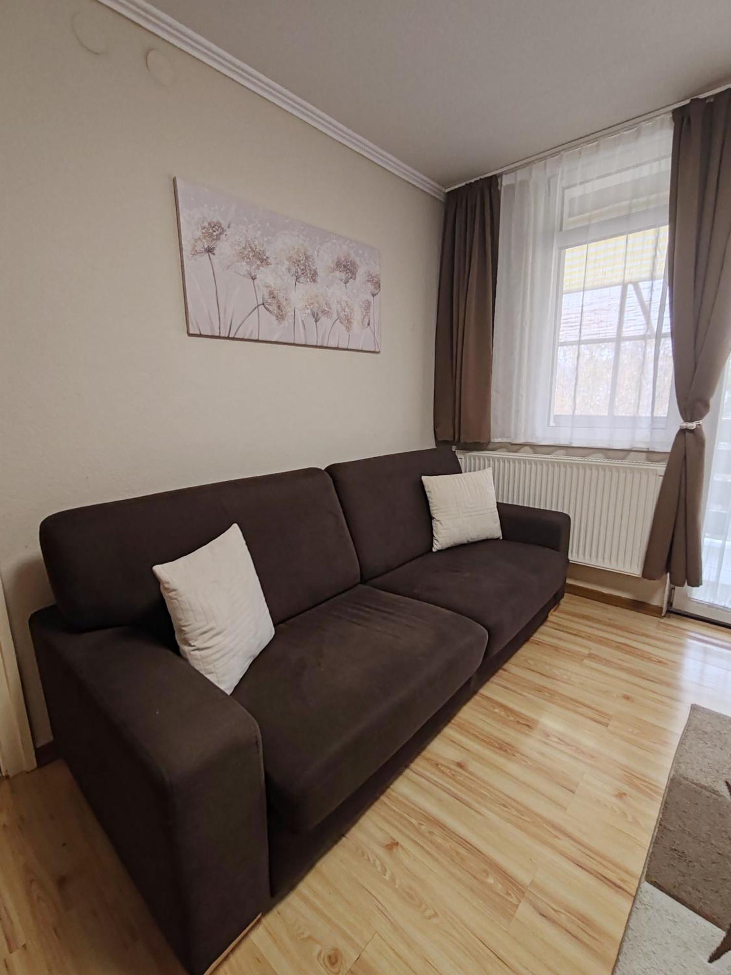 To Apartman Gunarasfuerdo Dombóvár Δωμάτιο φωτογραφία
