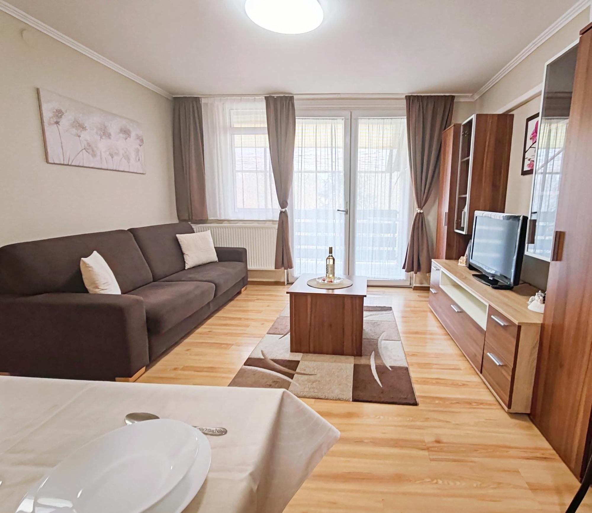 To Apartman Gunarasfuerdo Dombóvár Δωμάτιο φωτογραφία